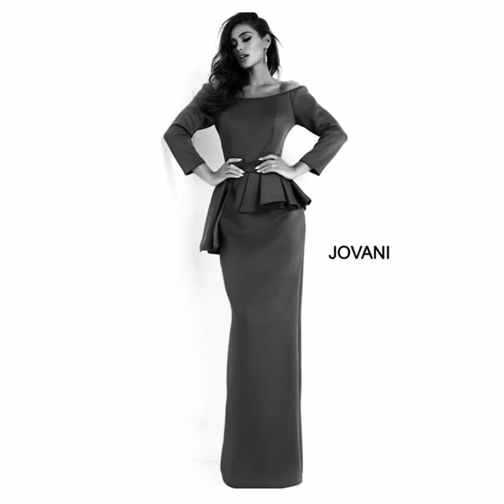 NWT JOVANI formal long sleeves black maxi dress 2144 size 8